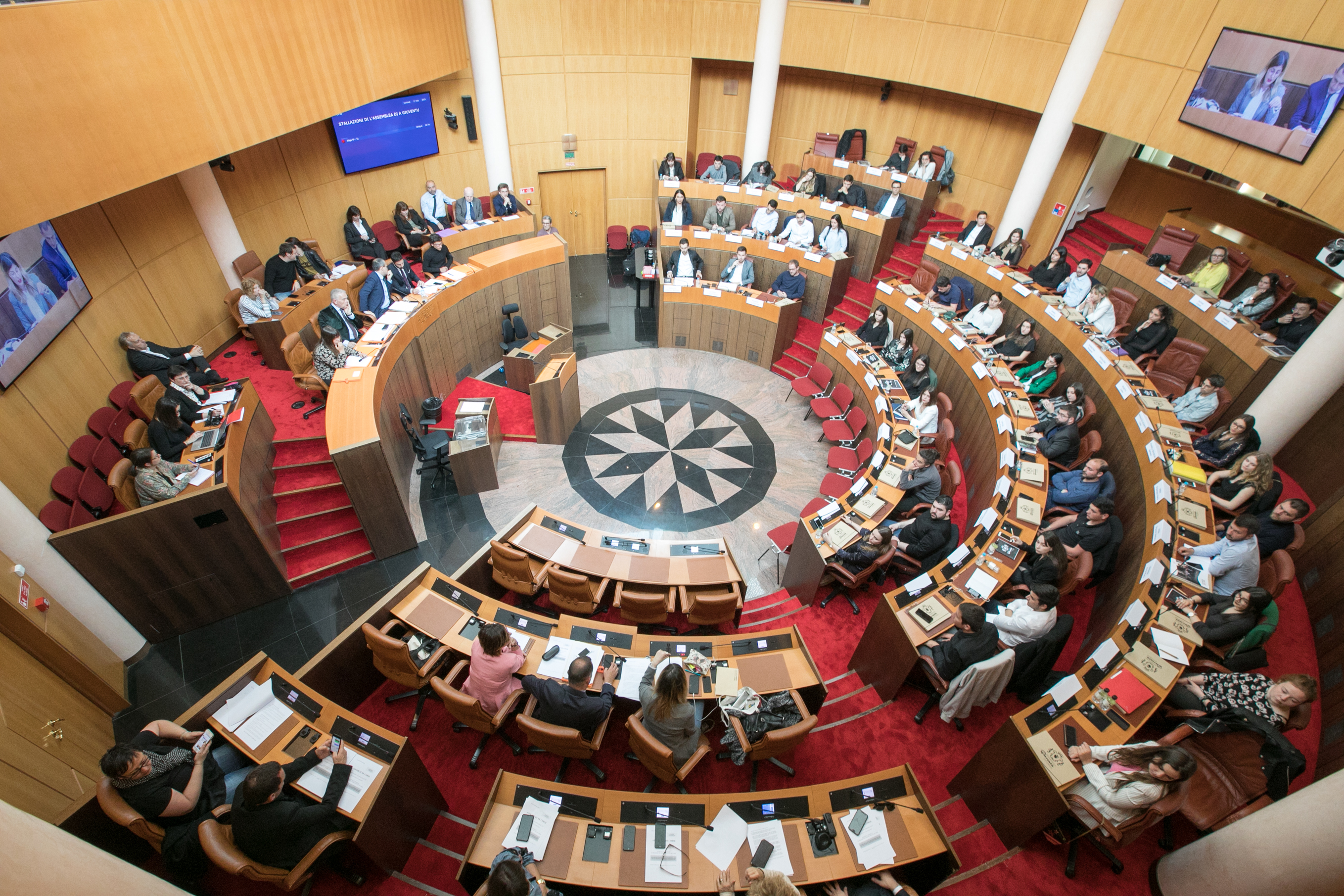 I trè Cummissioni urganichi I trè Cummissioni urganichi