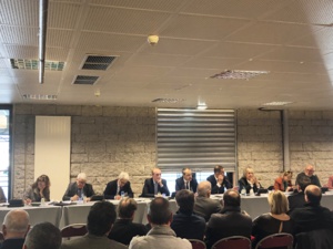 "Innover et créer des dispositifs originaux pour mieux accompagner les maires" "Innover et créer des dispositifs originaux pour mieux accompagner les maires"