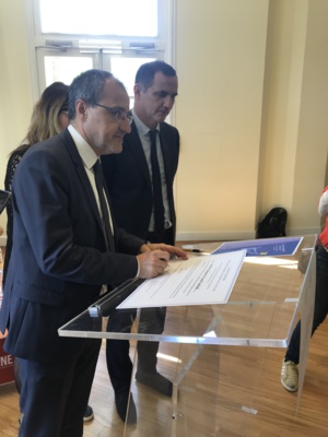 La Charte européenne pour l'égalité femmes-hommes est signée La Charte européenne pour l'égalité femmes-hommes est signée