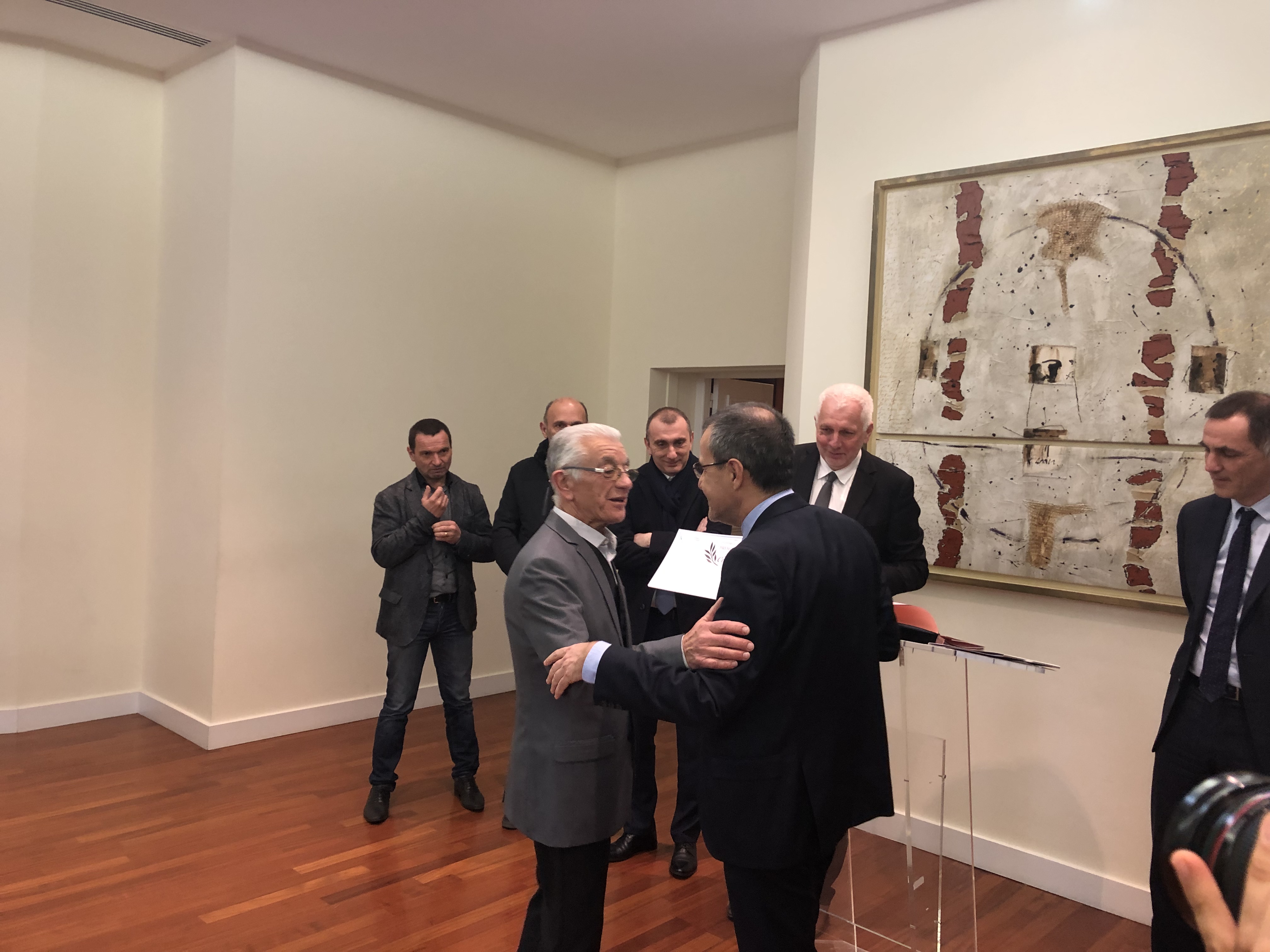 Rimessa di u premiu di u libru