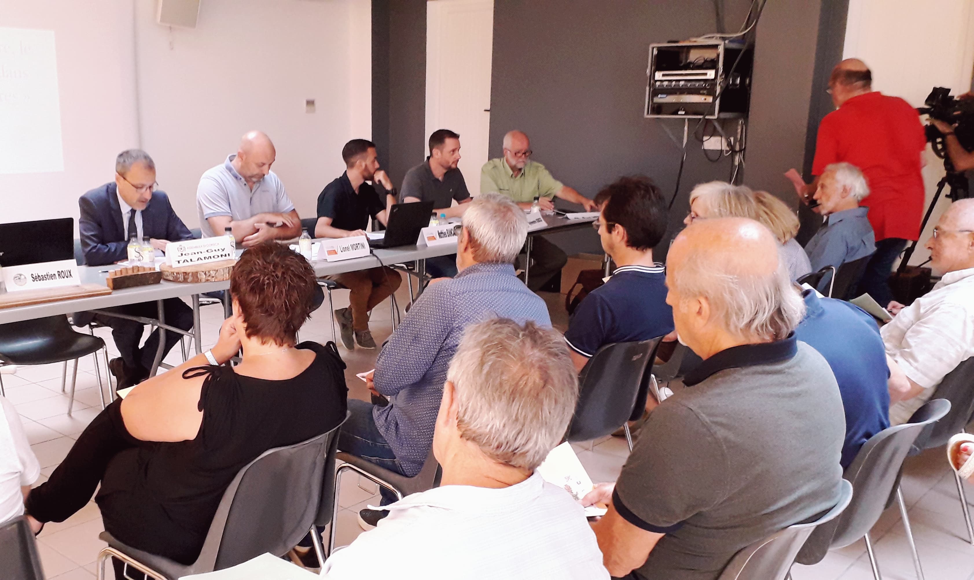 ​« Introduire le bois local dans l’économie des territoires »