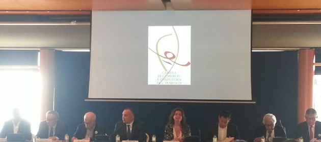 Revitalisation commerciale des petites et moyennes villes Revitalisation commerciale des petites et moyennes villes