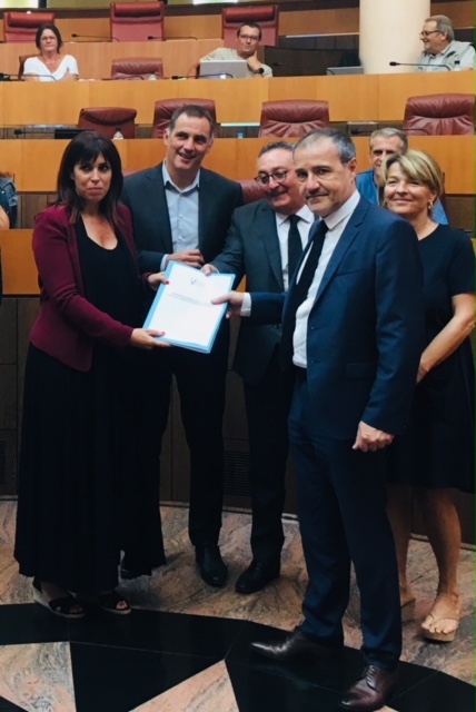 Remise officielle  du 1er rapport sur auto-saisine du CESEC : « Déplacements médicaux vers le continent : innover pour supprimer les inégalités territoriales ». Un enjeu majeur pour les Corses. Remise officielle  du 1er rapport sur auto-saisine du CESEC : « Déplacements médicaux vers le continent : innover pour supprimer les inégalités territoriales ». Un enjeu majeur pour les Corses.