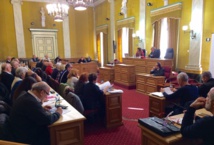 Grand Débat National : La voix de la Société Civile Insulaire Grand Débat National : La voix de la Société Civile Insulaire