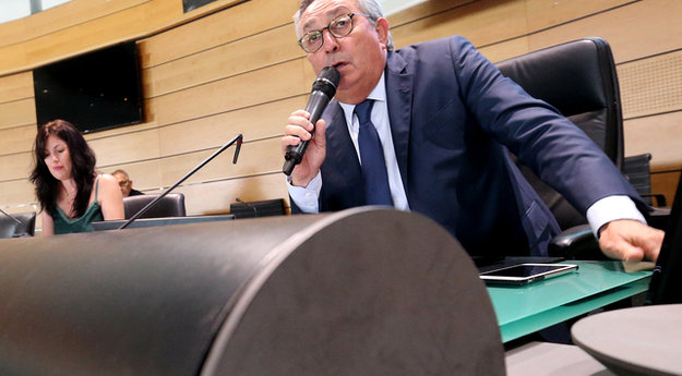 Article de Corse matin du 26 juin "Marché sur le haut débit : le Cesec connecté en mode vigilance"
