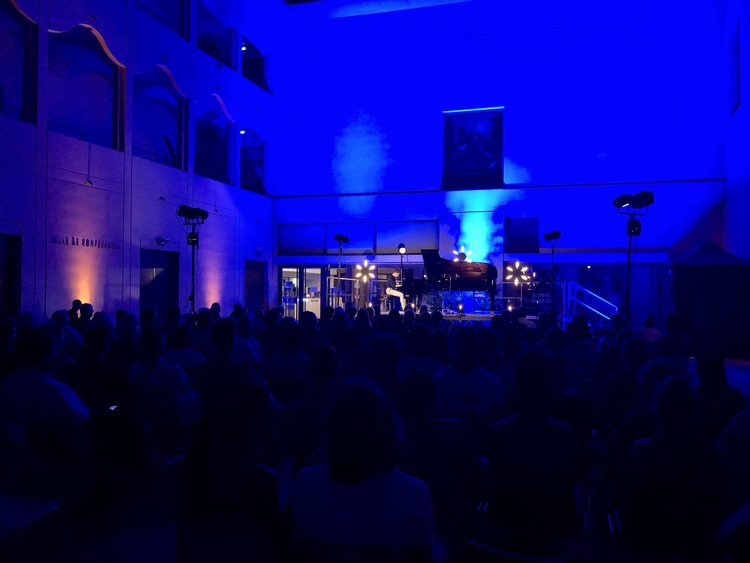 Festival "Opus Corsica" / Chopin : Piano Théâtre avec Alexandra Lescure, Ava Lescure Bourdoncle (pianistes) et Étienne Kippelen (comédien) - Cour du Palais des Gouverneurs