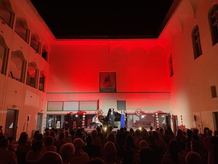 Festival "Opus Corsica" / Grands airs d’opéra avec Candice Albardier (soprano), Marc Scoffoni (baryton) et Varduhi Yeritsyan (pianiste) - Cour du Palais des Gouverneurs