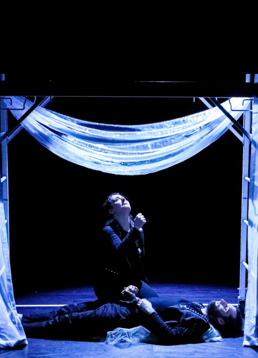 Arrière-plan pour Théâtre : "Roméo et Juliette" par la Cie Raymond Acquaviva - Spaziu Culturale Carlu Rocchi