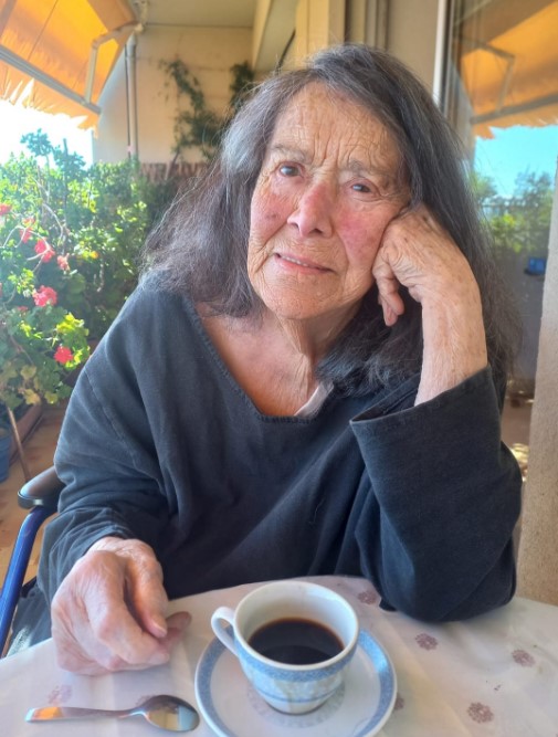 Arrière-plan pour Hommage à Noelle Vincensini en partenariat avec la Cinémathèque de Corse / Projection du film : "Stonde" de Noëlle Vincensini - Associu Scopre