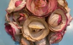 Atteddu di branu : Création d’un bouquet de fleurs à partir de pages de vieux livres - Médiathèque l'Animu - Portivechju