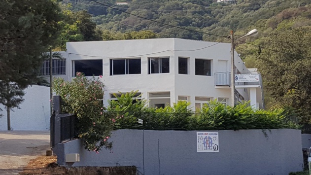 LA FONTAINE LA FONTAINE