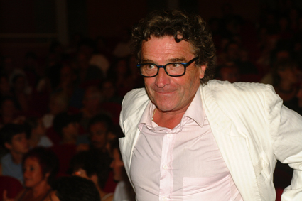 © réservé © réservé