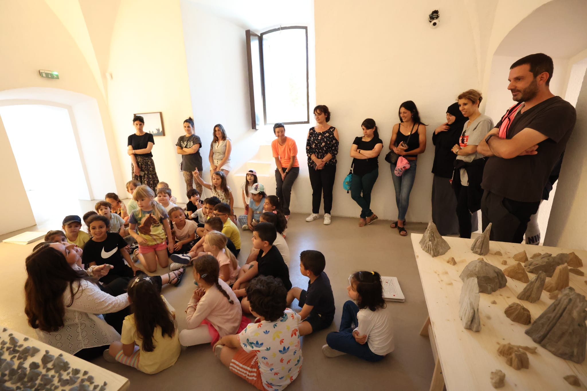 Médiation culturelle du Frac Corsica autour de l'exposition du Frac Corsica: "L’atlante di e meraviglie" des artistes Matteo Rubbi et Zeyn Joukhadar