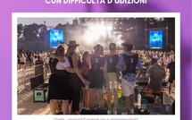 Imprestu di i ghjilechi per i Festivali par apprufittà di i cuncerti per i parsoni cun difficultà d’udizioni