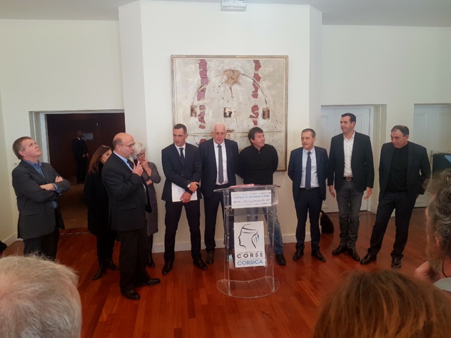 Signatura di a Cartula di a Lingua Corsa da a Cumuna di Chisà, u Centru di Furmazione di l’Amparanti di u Cismonte, Leroy Merlin Bastia, l’associu Corsica prumuzione è l’associu spurtivu USC Corti