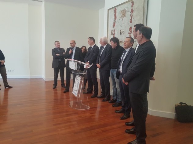 Signatura di a Cartula di a Lingua Corsa da a Cumuna di Chisà, u Centru di Furmazione di l’Amparanti di u Cismonte, Leroy Merlin Bastia, l’associu Corsica prumuzione è l’associu spurtivu USC Corti