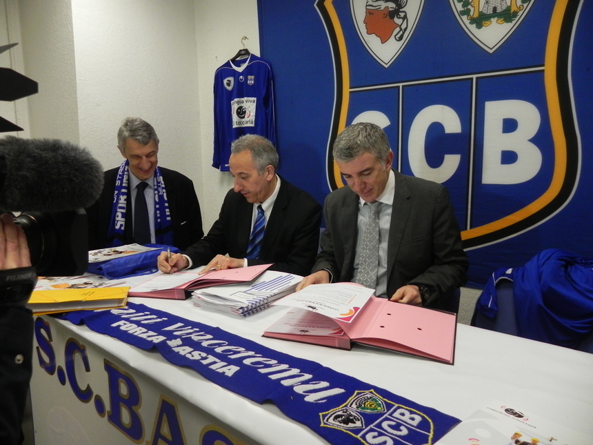 Adesione di u SCB à a Cartula di a lingua corsa Sabbatuu 12 diferraghju - 8ore disera Furiani - Stadiu Armand Cesari Adesione di u SCB à a Cartula di a lingua corsa Sabbatuu 12 diferraghju - 8ore disera Furiani - Stadiu Armand Cesari