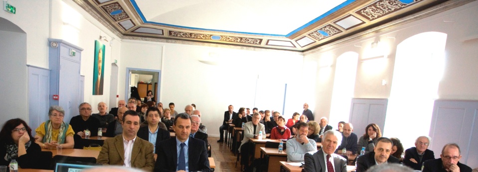 I Membri di u Cunsigliu di a lingua corsa in a sala Simon'Ghjuvanni Vinciguerra I Membri di u Cunsigliu di a lingua corsa in a sala Simon'Ghjuvanni Vinciguerra