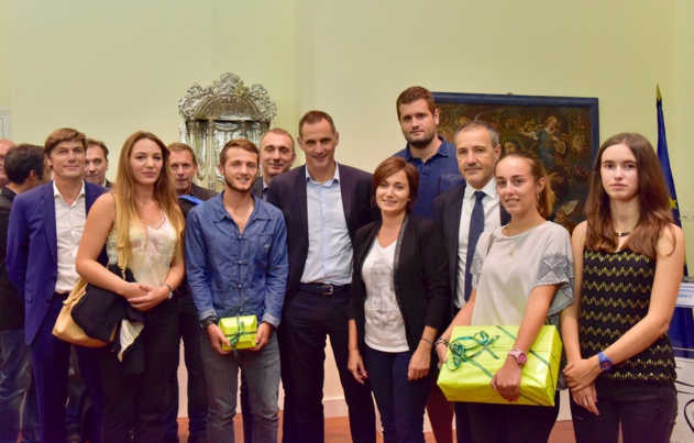 Remise des prix du concours photos "Jeunesse & Patrimoine" Remise des prix du concours photos "Jeunesse & Patrimoine"