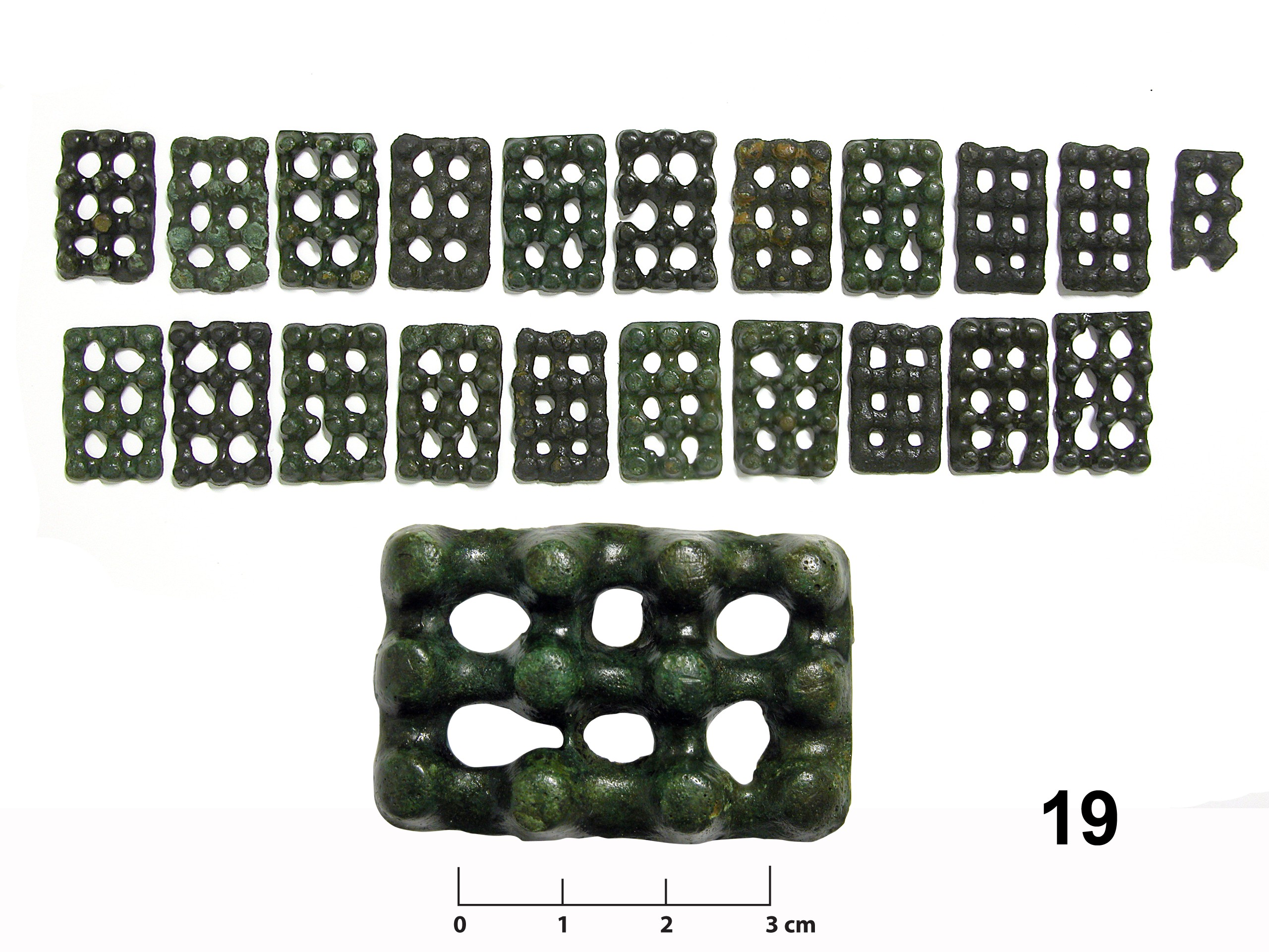Eléments de ceinture en bronze