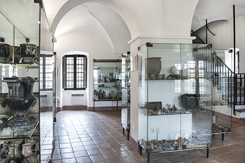 Musée Jérôme Carcopino, Aleria Musée Jérôme Carcopino, Aleria