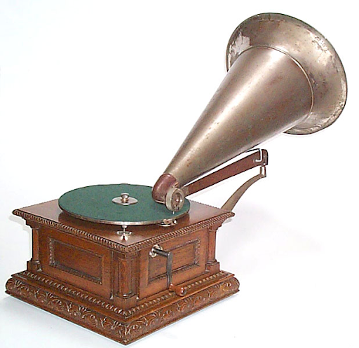 3.34 Gramophone cinemathèque corse-1 3.34 Gramophone cinemathèque corse-1