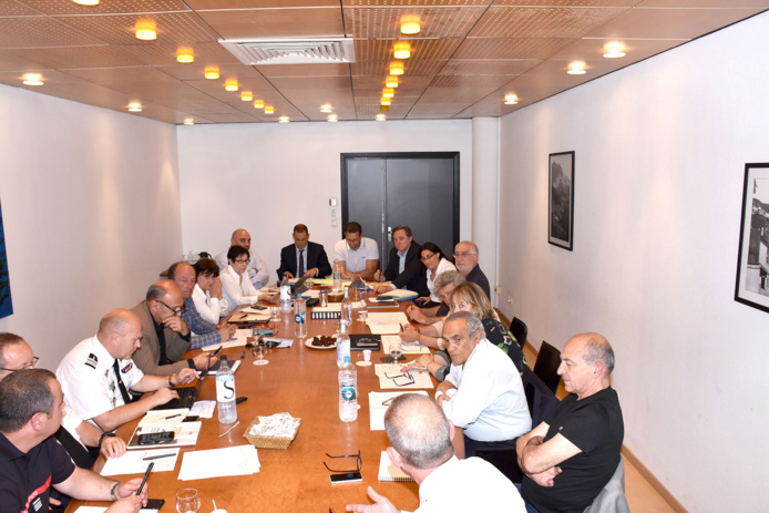 Premières réunions pour les groupes de travail de la Chambre des territoires