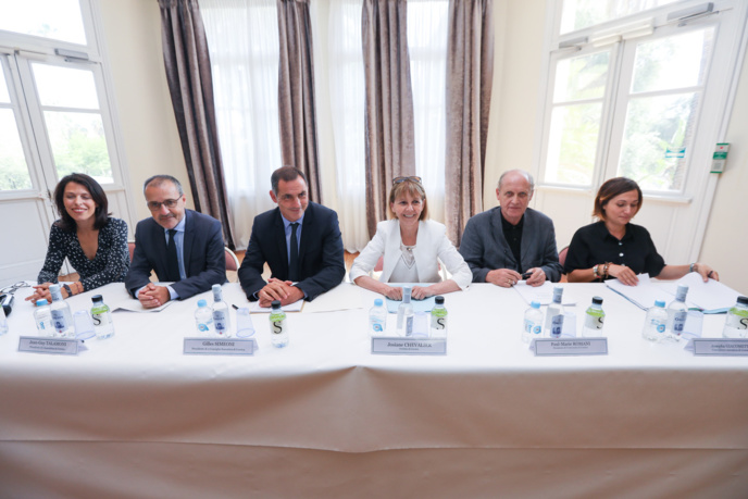 Signature de la convention d’application 2018-2022 entre la Collectivité de Corse, l'Etat et l'Université de Corse Signature de la convention d’application 2018-2022 entre la Collectivité de Corse, l'Etat et l'Université de Corse