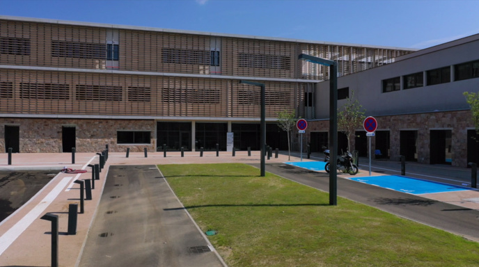 Inauguration du collège du Stilettu Inauguration du collège du Stilettu